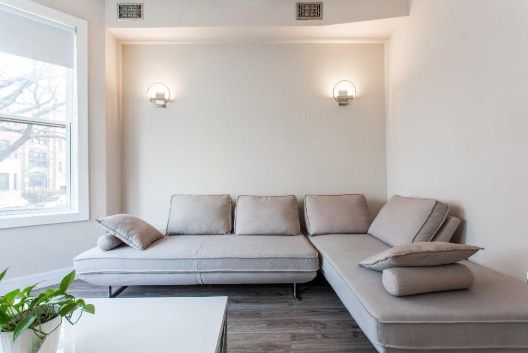 The Double Play - 1 Min Walk To Wrigley! Spacious 2Br - Perfect For Cubs Fans! Чикаго Экстерьер фото