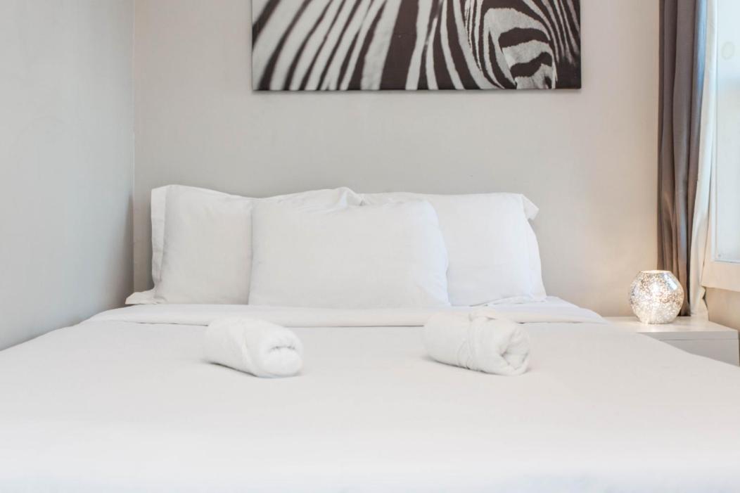 The Double Play - 1 Min Walk To Wrigley! Spacious 2Br - Perfect For Cubs Fans! Чикаго Экстерьер фото