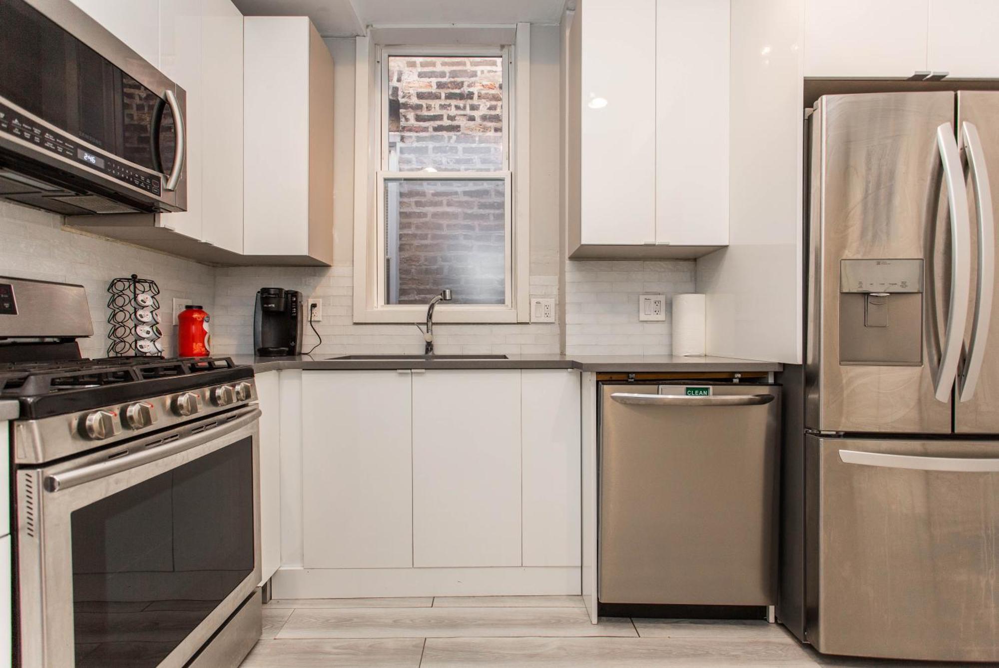 The Double Play - 1 Min Walk To Wrigley! Spacious 2Br - Perfect For Cubs Fans! Чикаго Экстерьер фото
